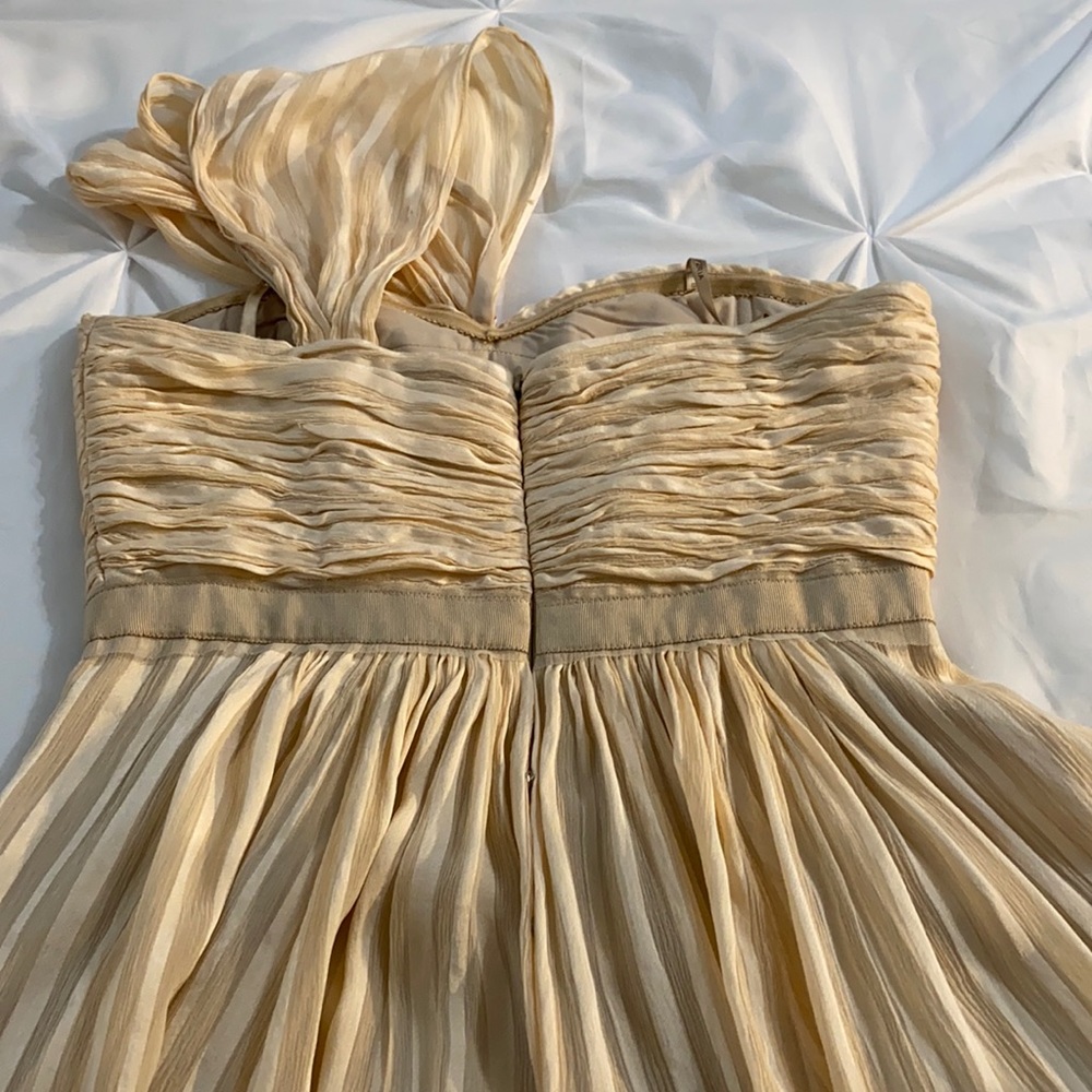 Like NEW BCBG MAX AZRIA FORMAL DRESS - Picture 8 of 13